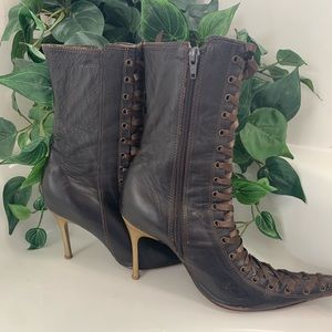 Size 7 heel boots from Colombia REAL leather